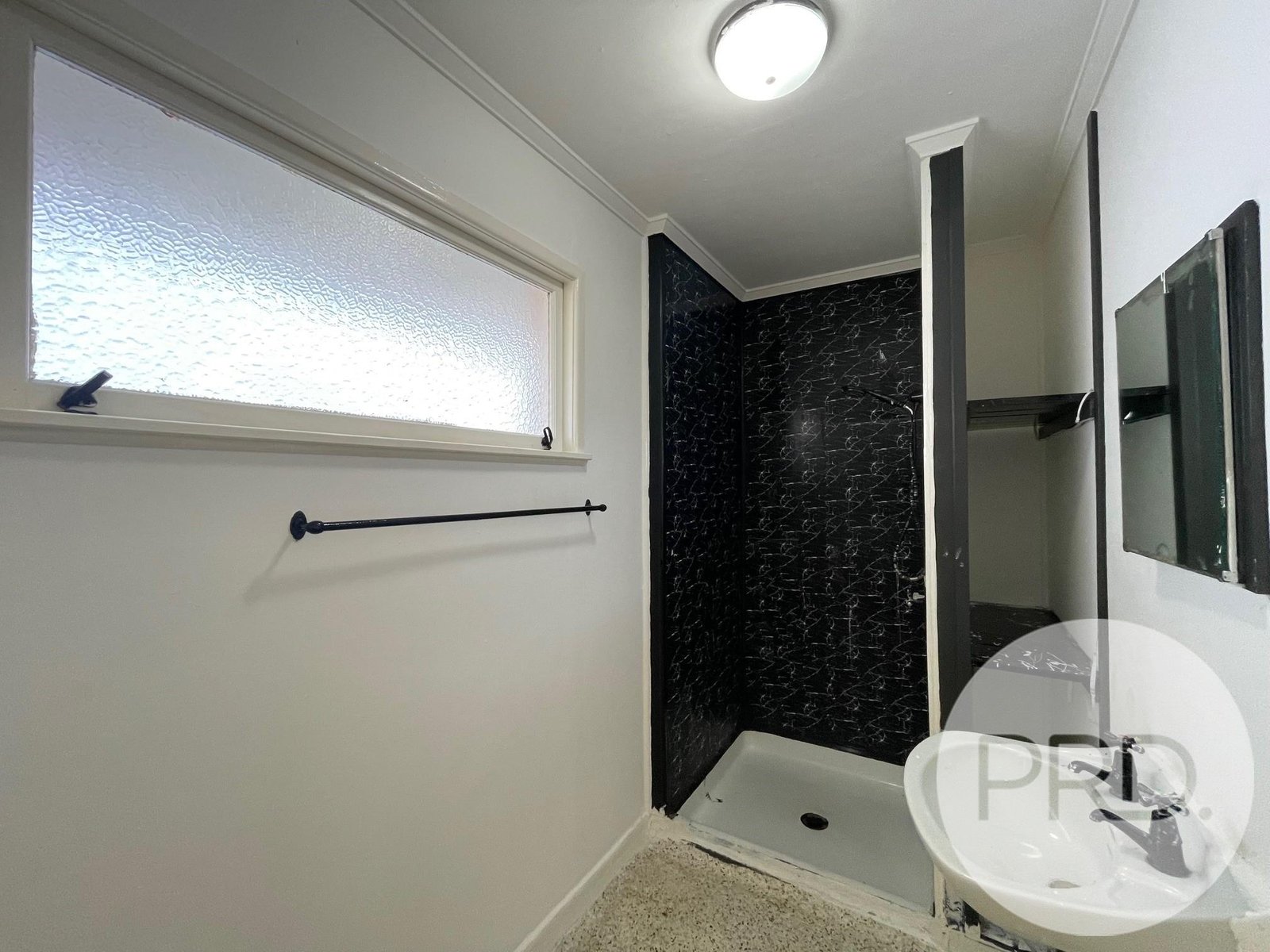 4/36 Hunter Street WOOLOOWIN 5