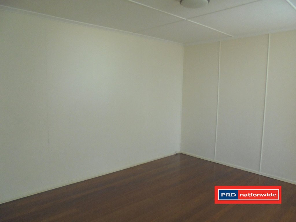 4/36 Hunter Street WOOLOOWIN 3