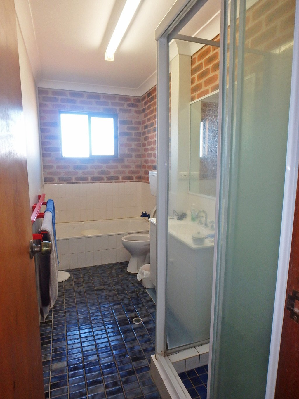 4/36 Lake Street LAURIETON 4