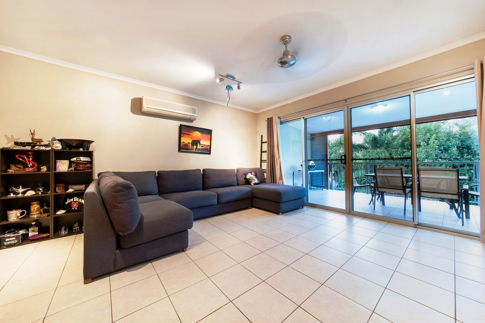 4/36 Waterson Way AIRLIE BEACH 8