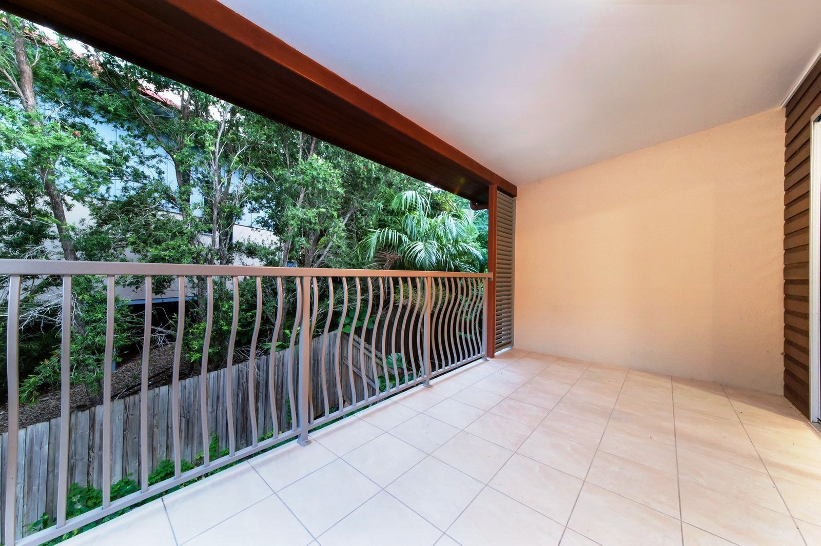 4/36 Waterson Way AIRLIE BEACH 14