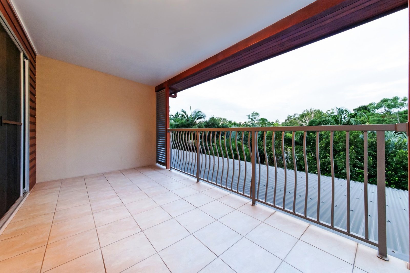 4/36 Waterson Way AIRLIE BEACH 18