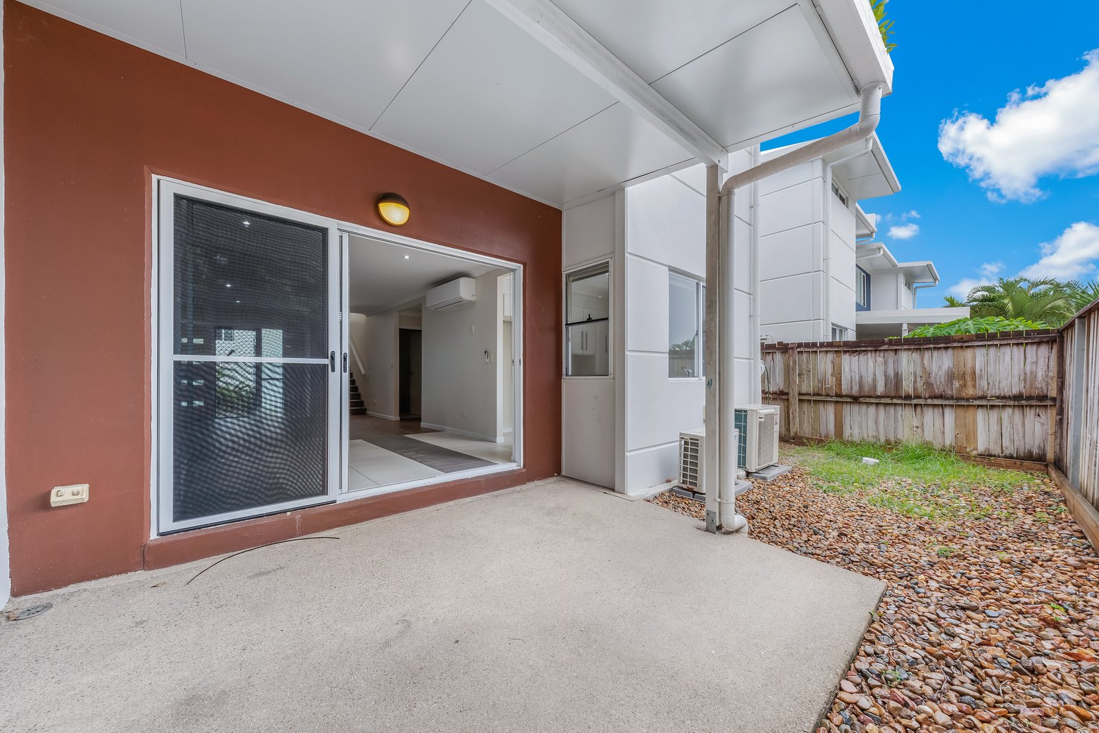 43/65 Manooka Drive CANNONVALE 8