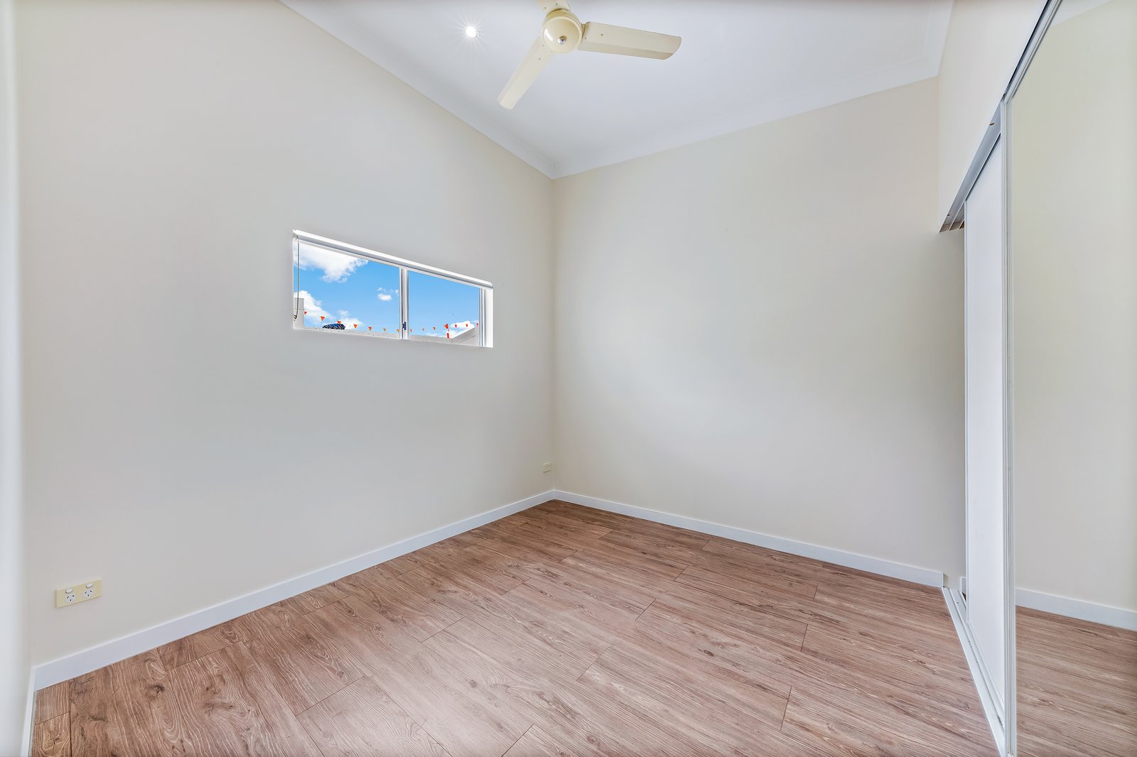 43/65 Manooka Drive CANNONVALE 15