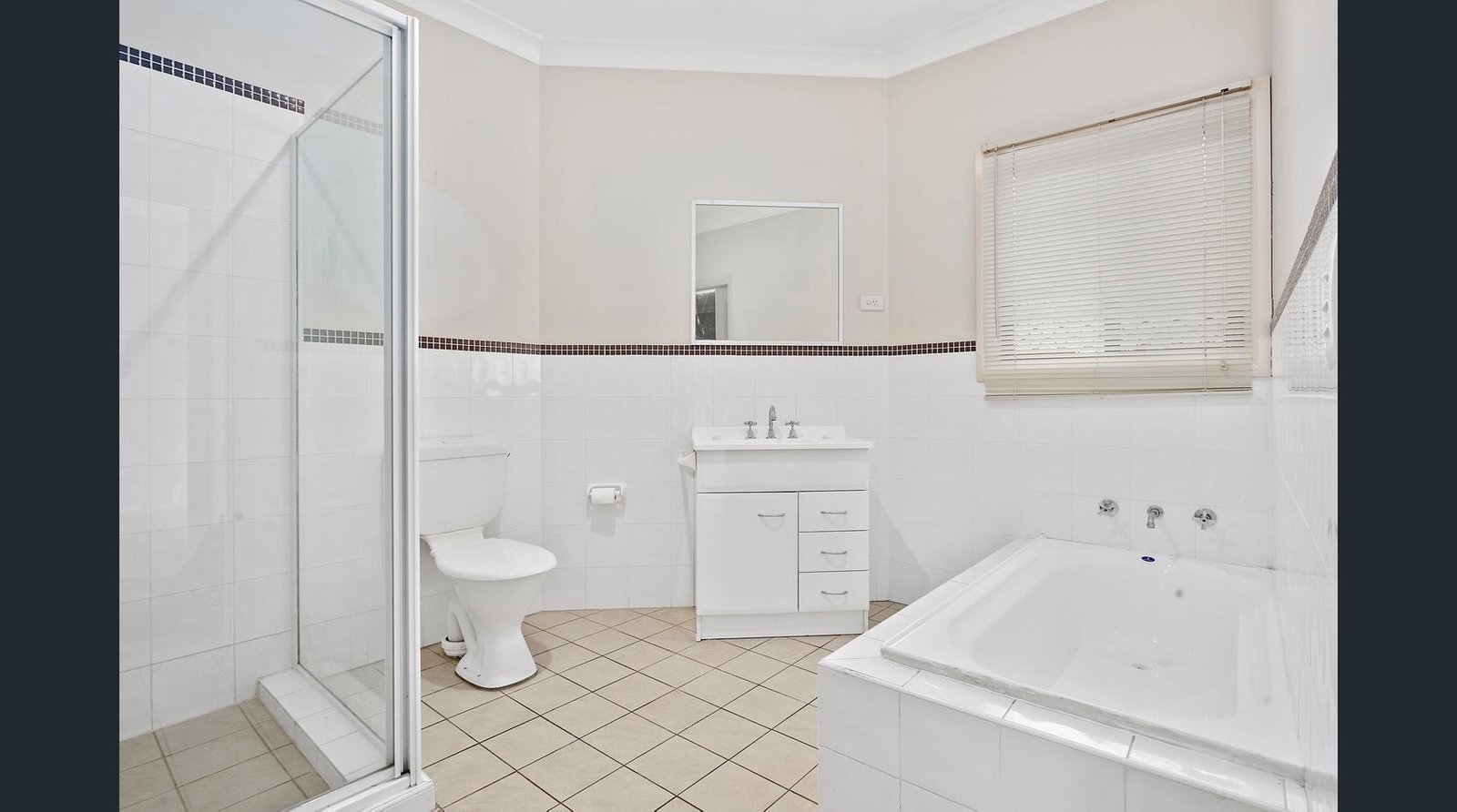 4/365 Princes Highway ALBION PARK RAIL 5