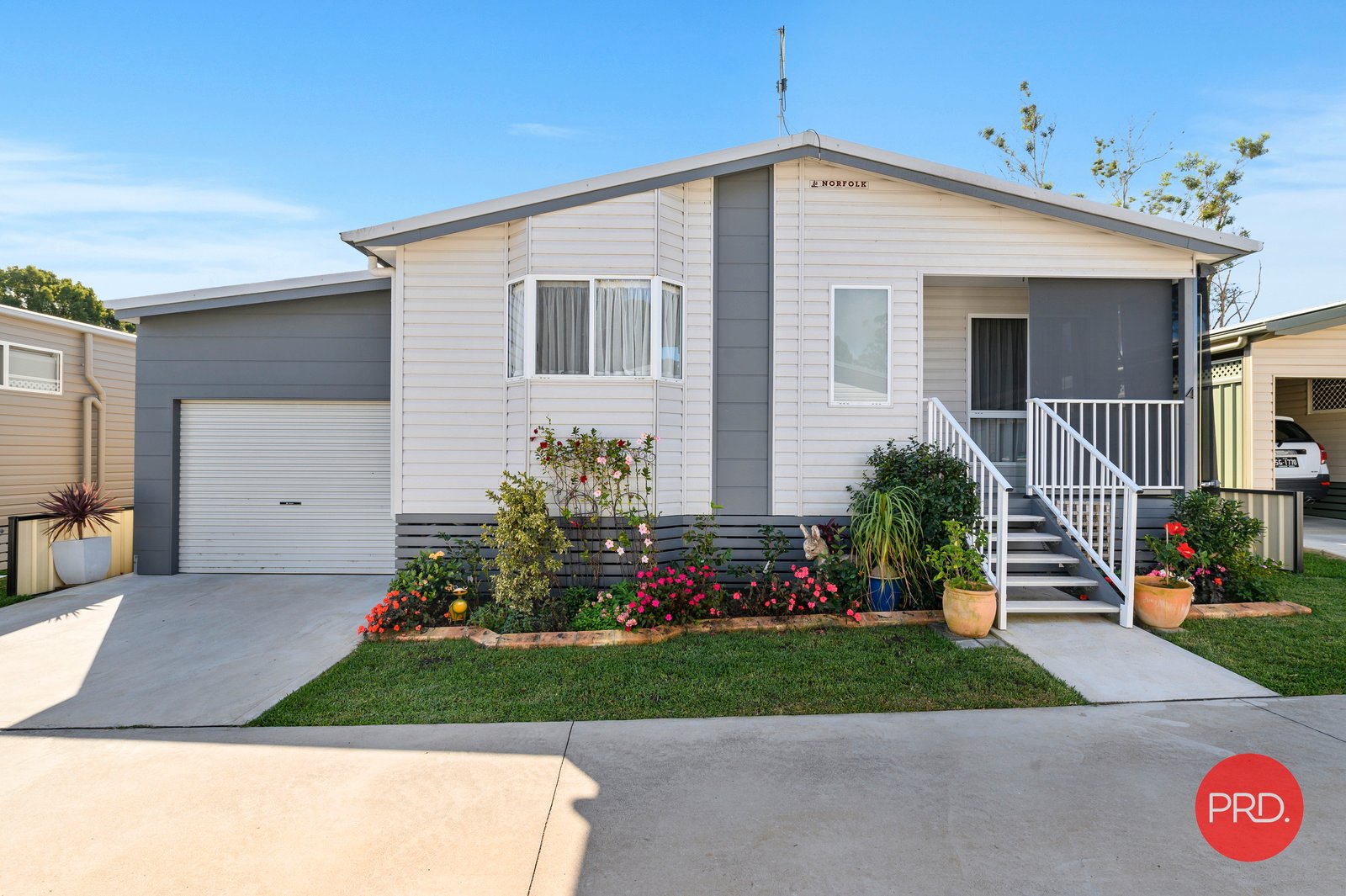 4/369 Pine Creek Way BONVILLE 1