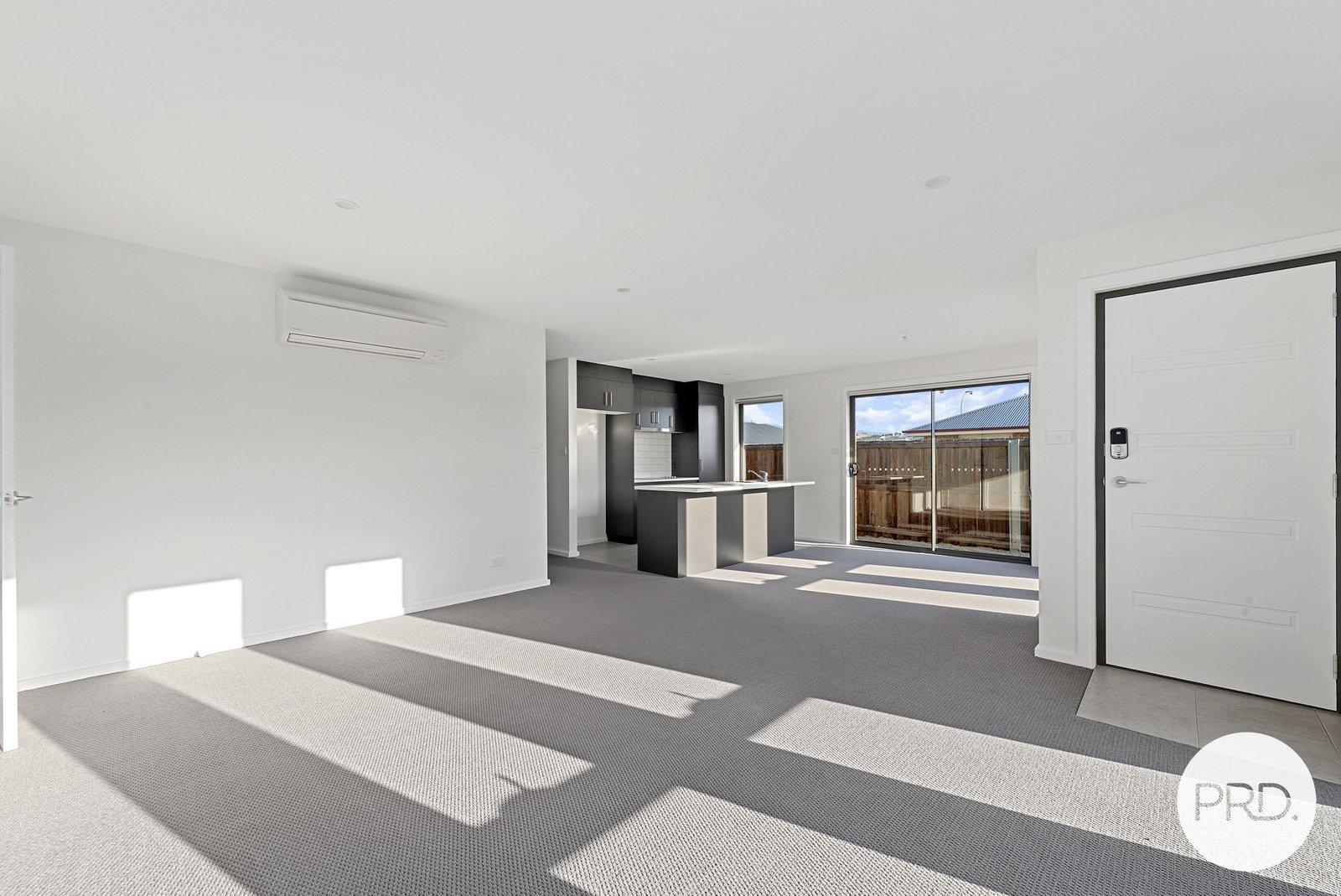 4/37 Menin Drive BRIGHTON 4