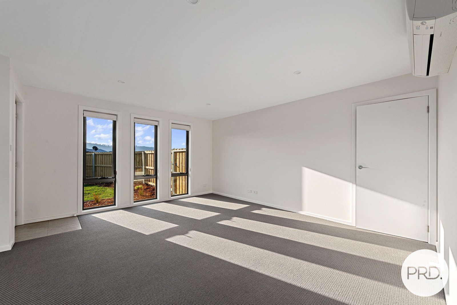4/37 Menin Drive BRIGHTON 6