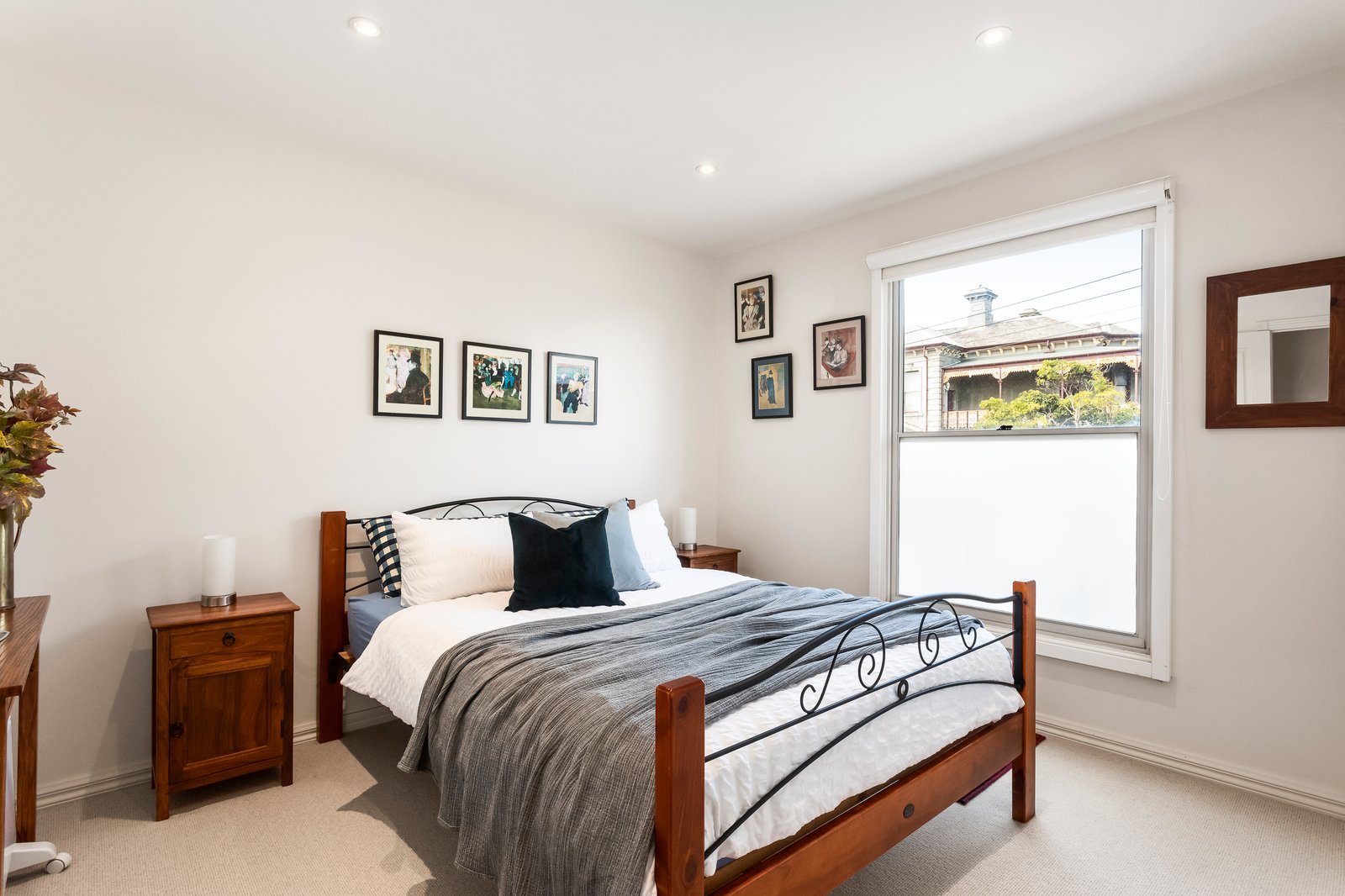 Real Estate and Property in 4/37 Ormond Esplanade, Elwood, VIC