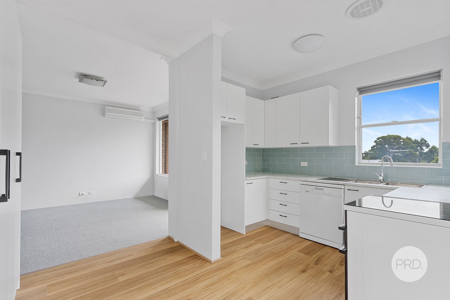 4/37 Wonoona Parade East  OATLEY 3