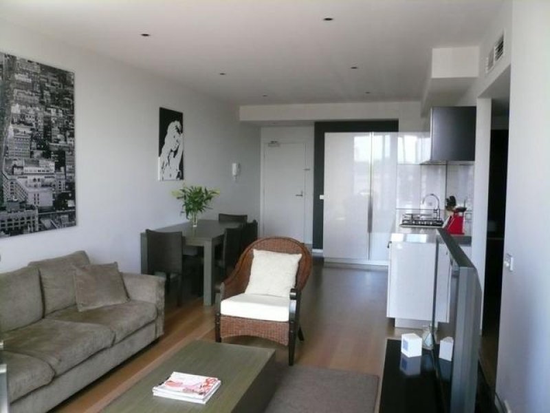 Gallery: 437/539 St Kilda Road