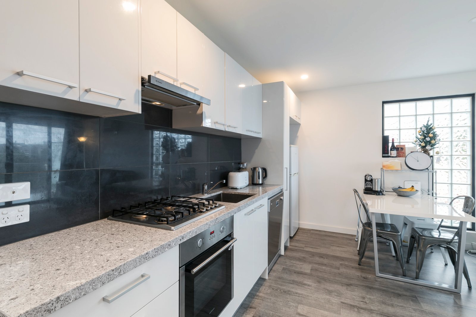 Gallery: 4/378 Station Street