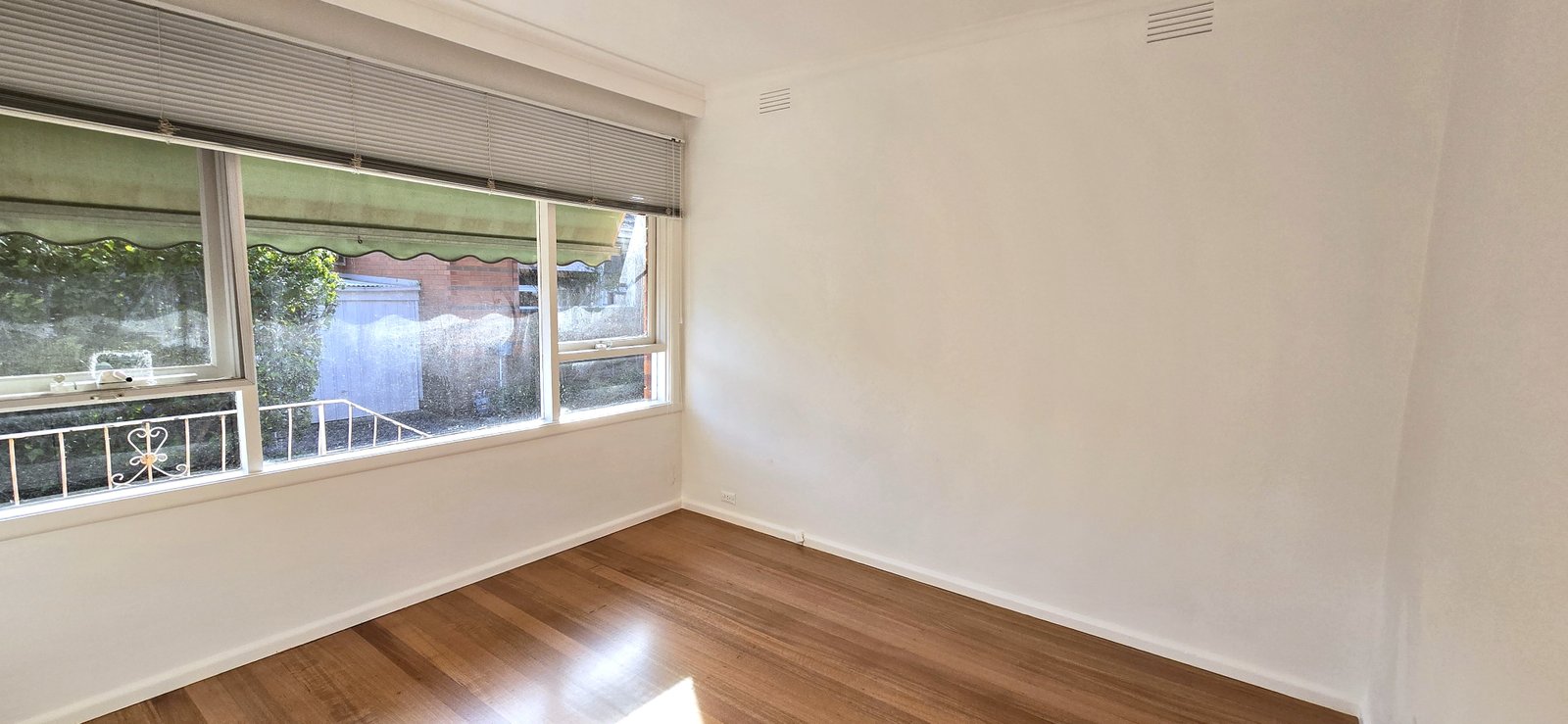 Real Estate and Property in 4/38-40 Holyrood Street, Hampton, VIC