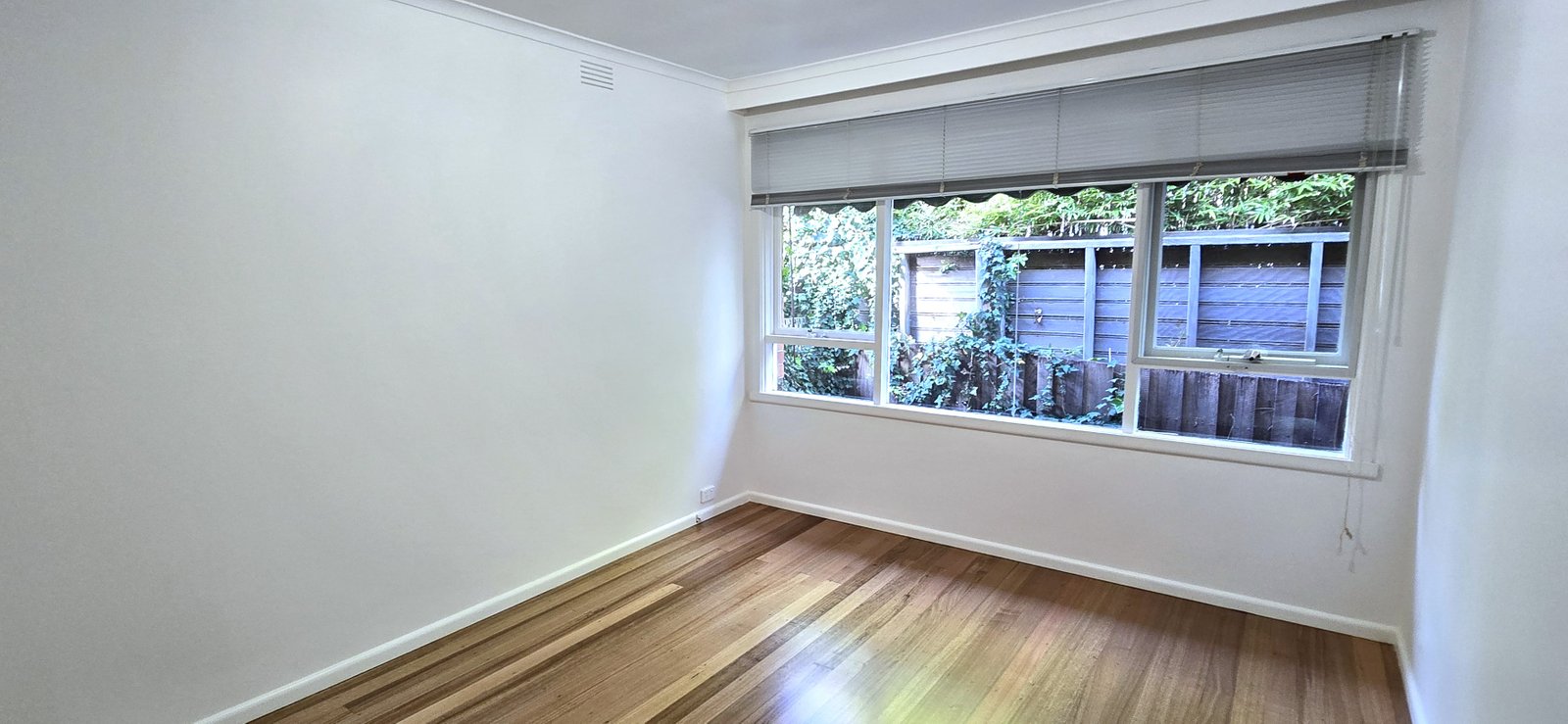 Real Estate and Property in 4/38-40 Holyrood Street, Hampton, VIC