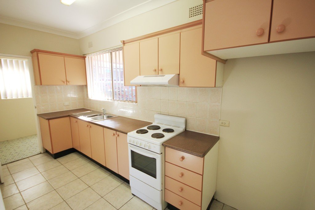 4/38-40 President Avenue KOGARAH 2