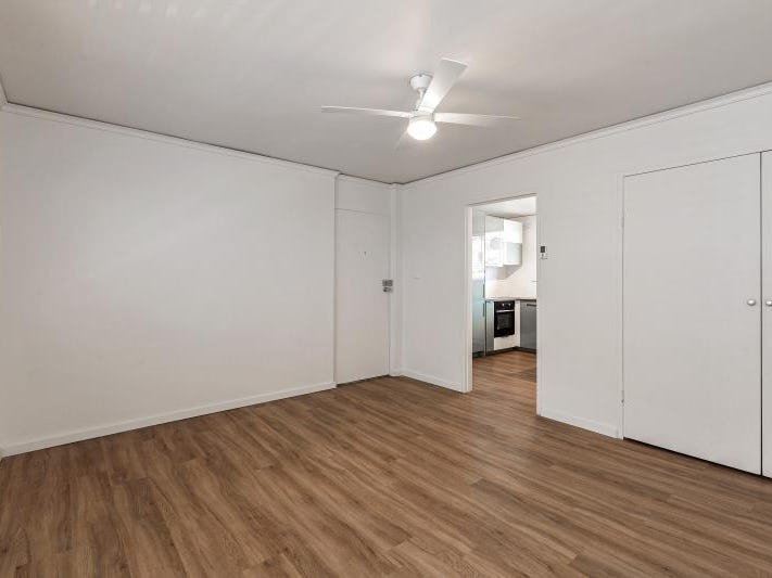 Gallery: 4/38 Bishop Street