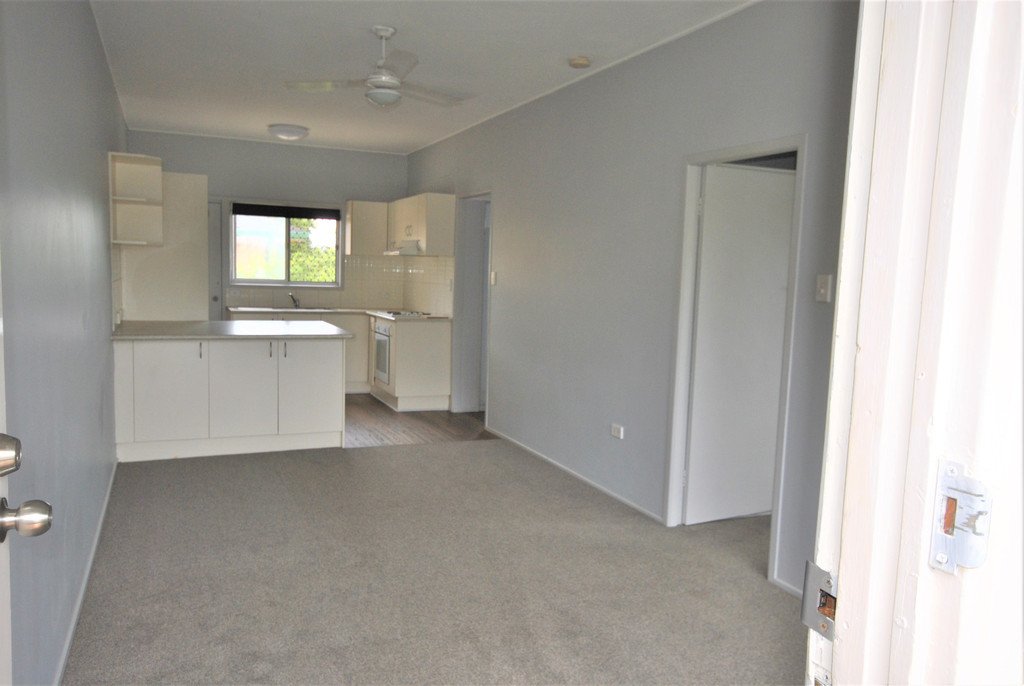 4/38 Imperial Parade LABRADOR 1