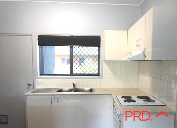 4/38 Imperial Parade LABRADOR 5