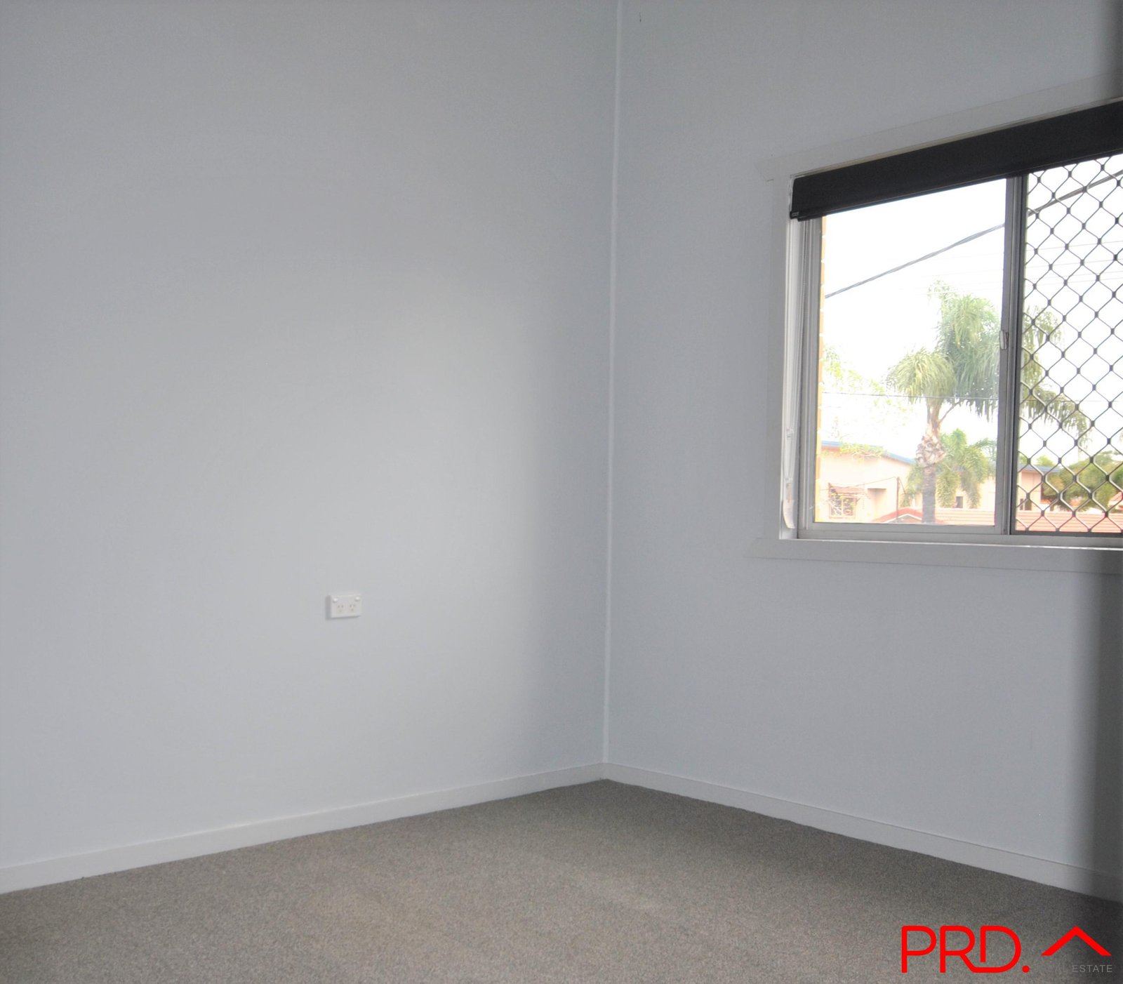 4/38 Imperial Parade LABRADOR 8