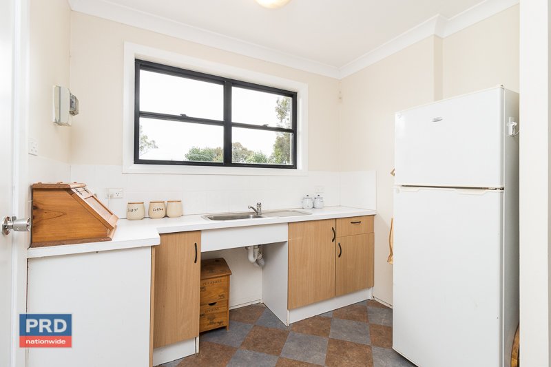 438 Plains Road HOSKINSTOWN 18