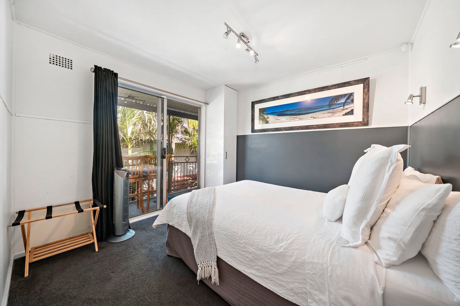 4/38 Sandy Point Road CORLETTE 10