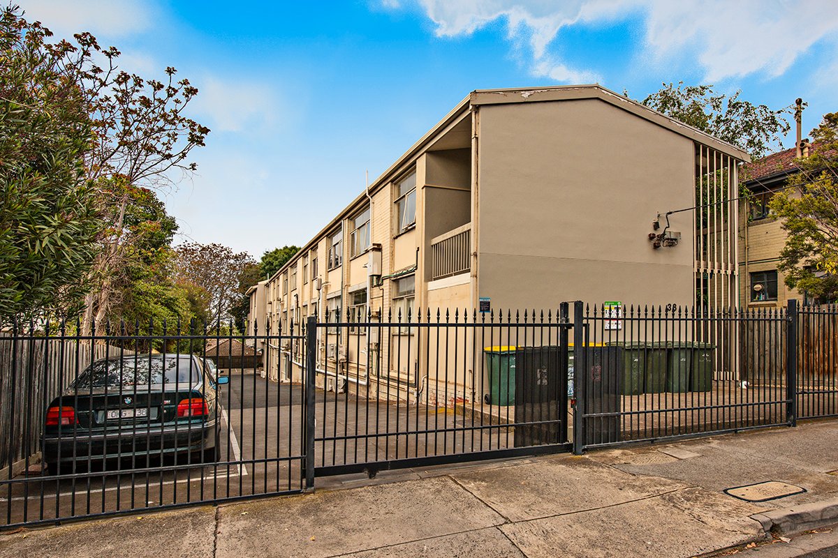 Gallery: 4/38 Waterloo Crescent