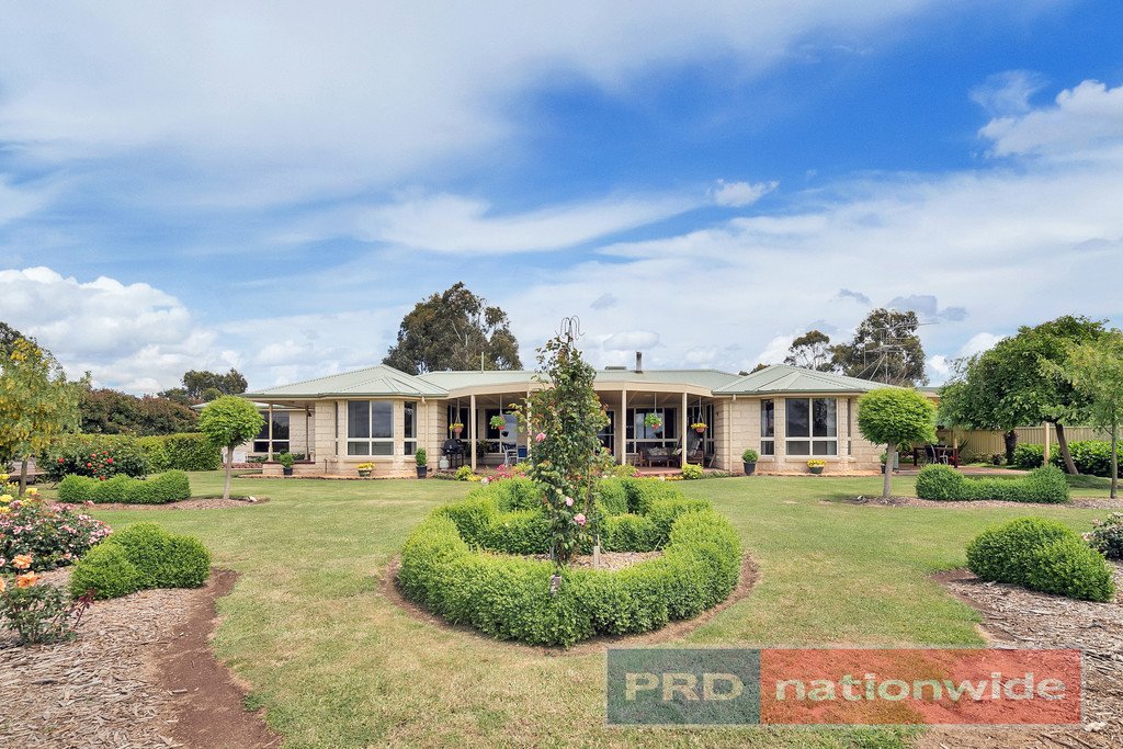 438 Weatherboard Road LEARMONTH 18