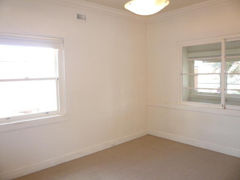 Gallery: 4/381 Danks Street