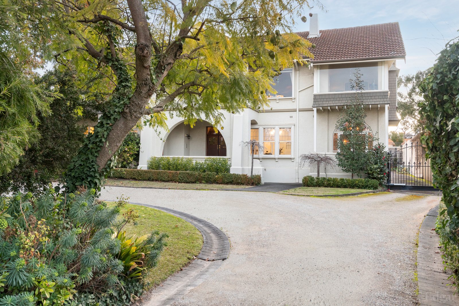 Real Estate and Property in 4/383 Glenferrie Road, Malvern, VIC