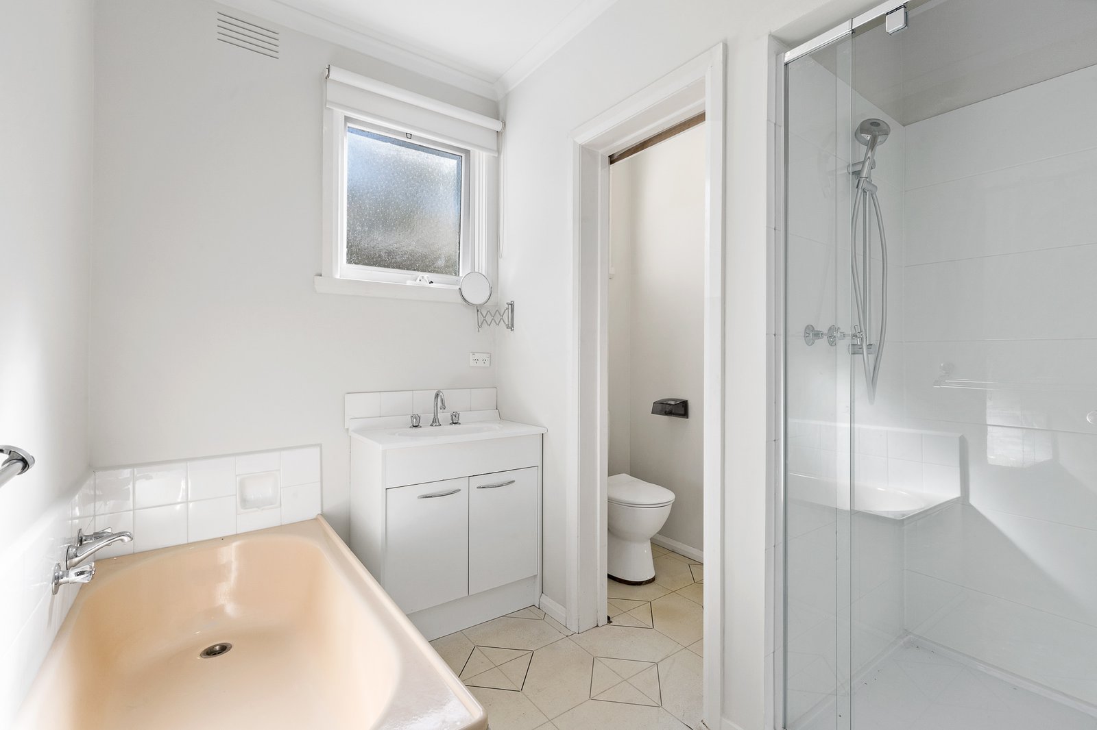 Gallery: 4/39 Asling Street