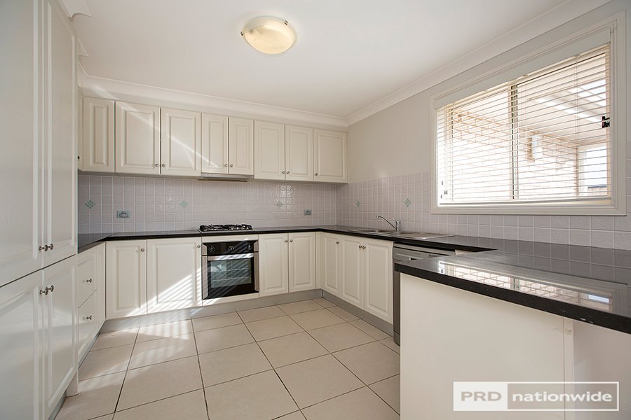 4/39 Cunningham Street TAMWORTH 2