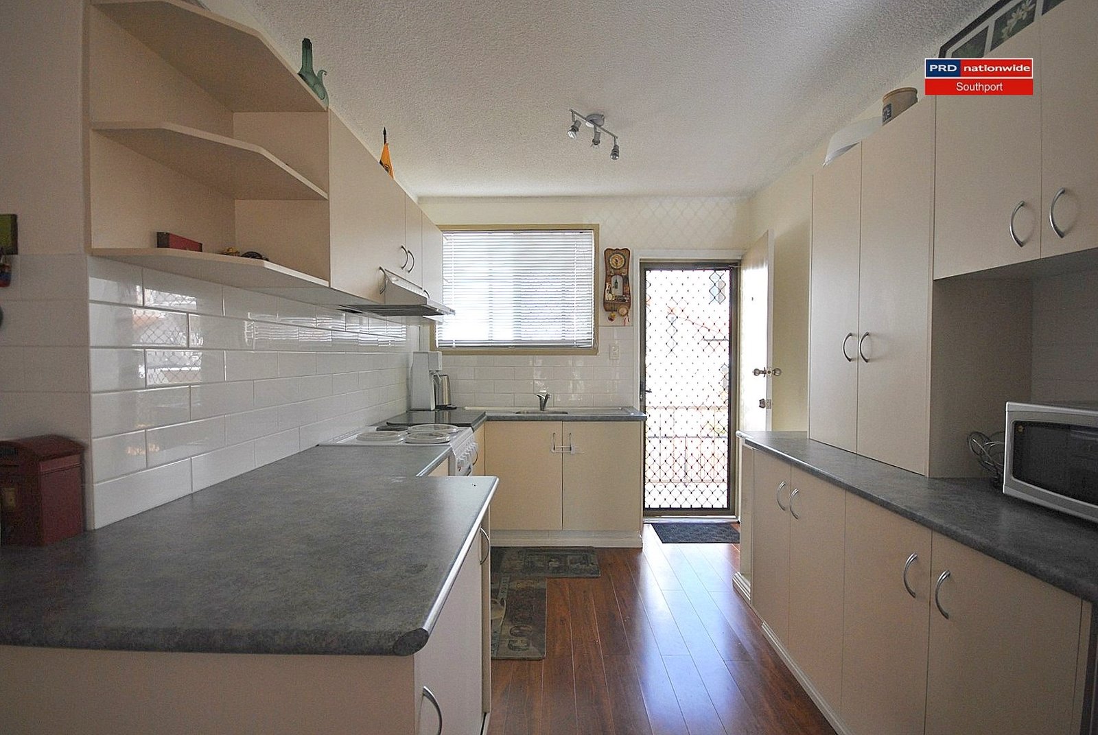 4/39 Lenneberg Street SOUTHPORT 3