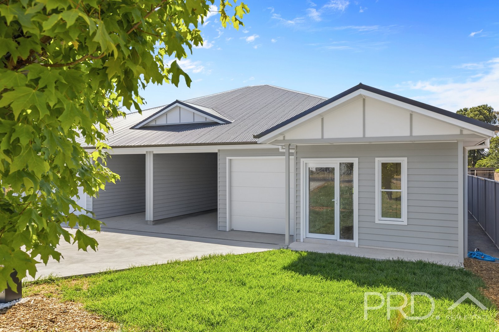 43A & 43B Broughton Street TUMUT 3