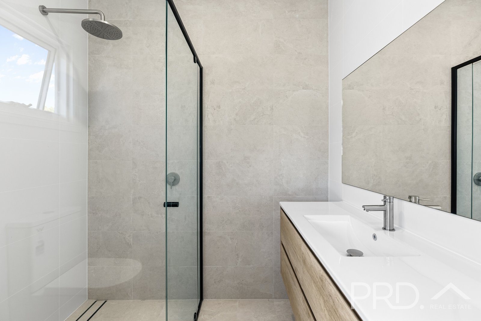 43A & 43B Broughton Street TUMUT 10