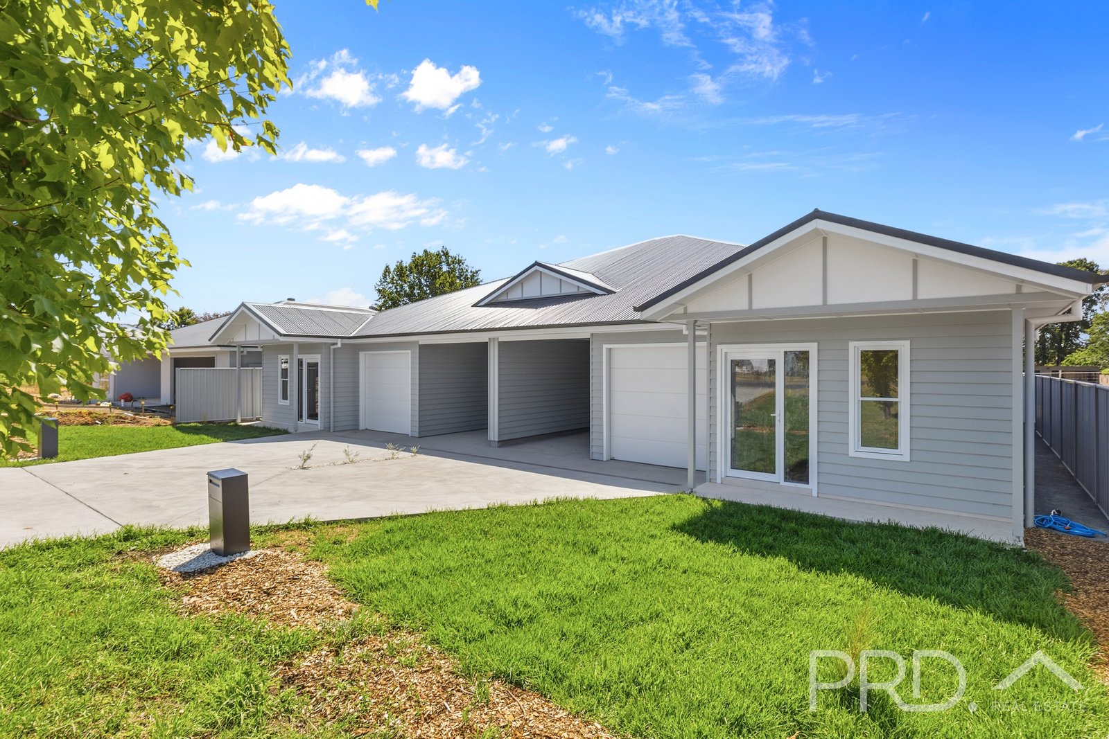 43A & 43B Broughton Street TUMUT 19
