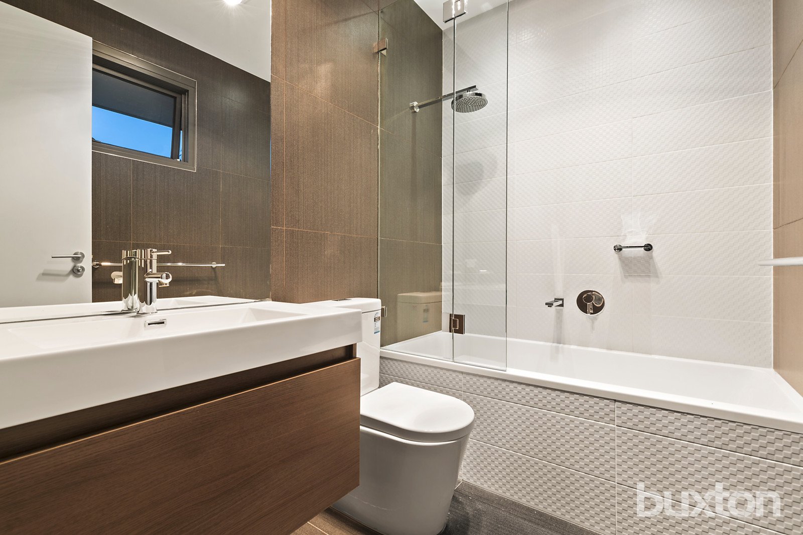 Gallery: 43a Wallace Avenue