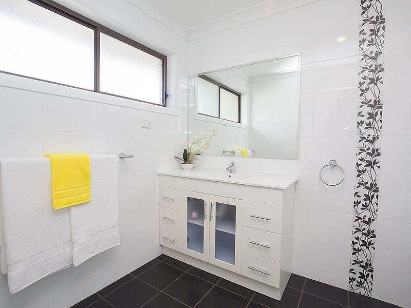 43A Wyndham Street GRETA 9
