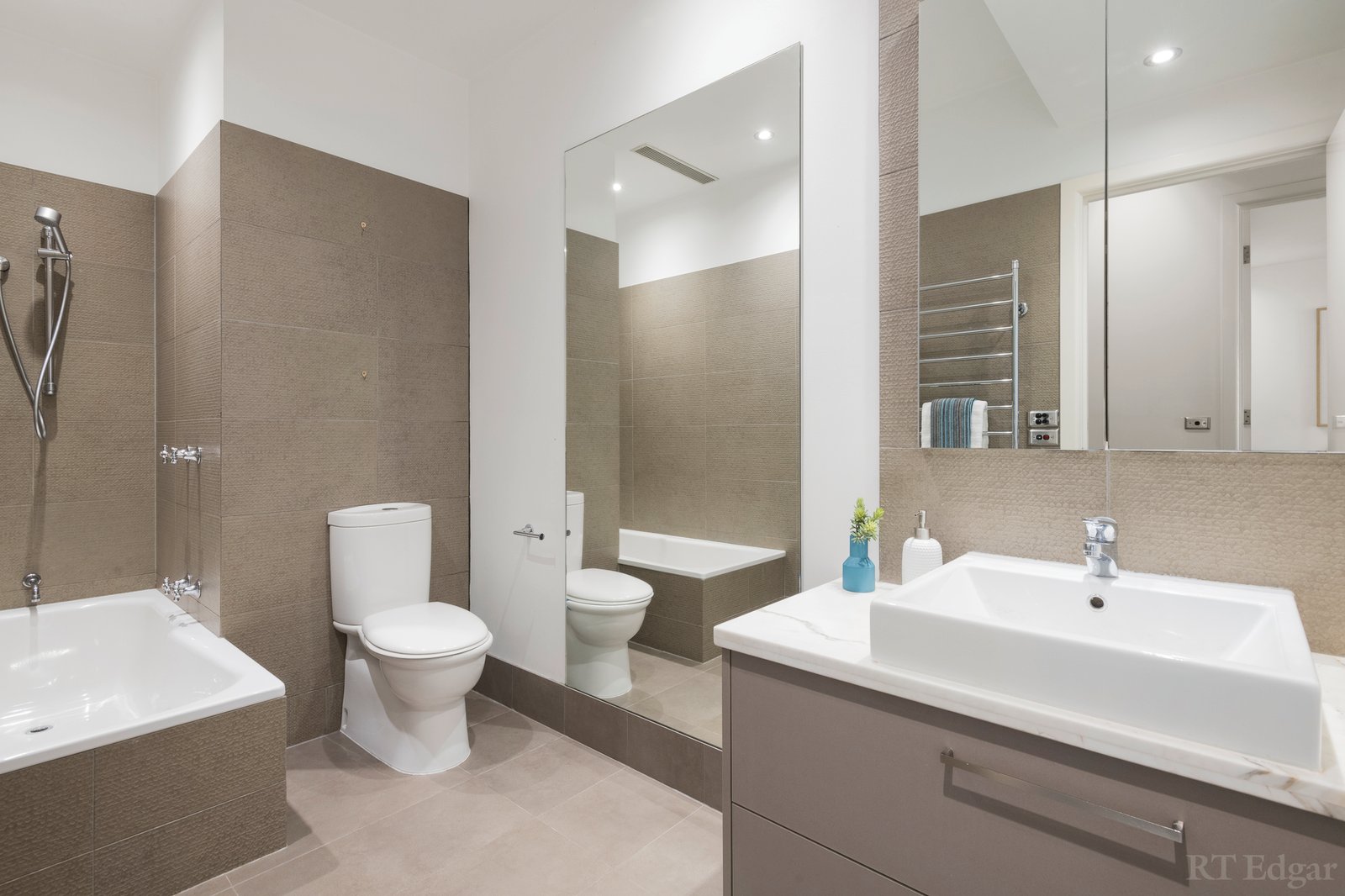 Real Estate and Property in 44-46 Wilson Street, South Yarra, VIC