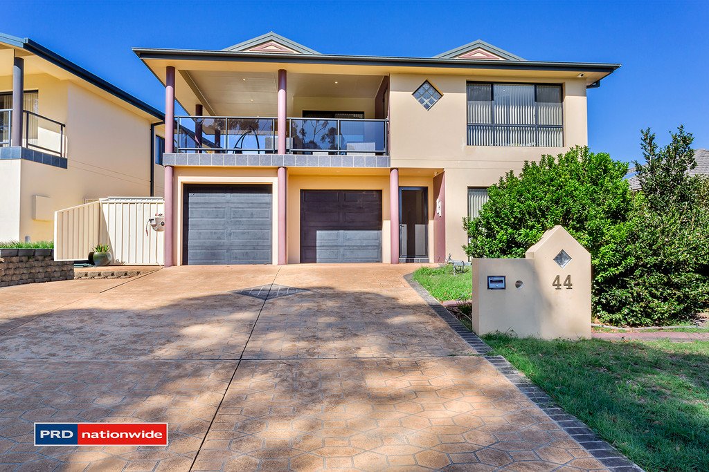 44 Albacore Drive CORLETTE 1