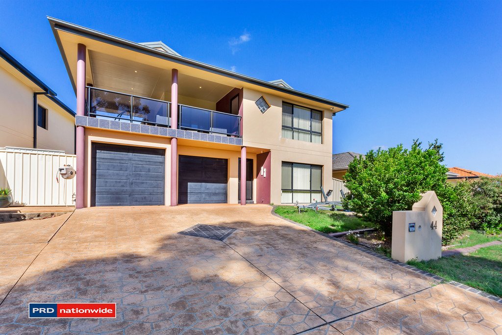 44 Albacore Drive CORLETTE 5