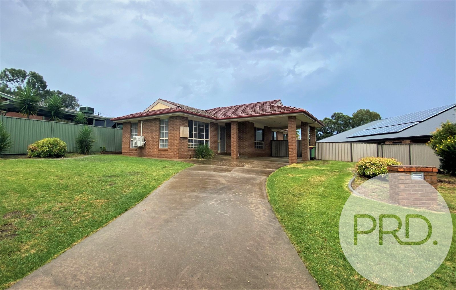 44 Amalfi Drive LAVINGTON 1