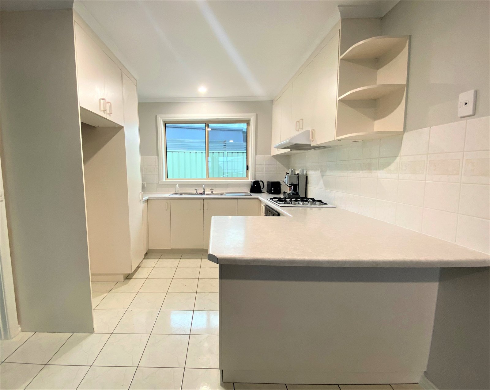 44 Amalfi Drive LAVINGTON 3