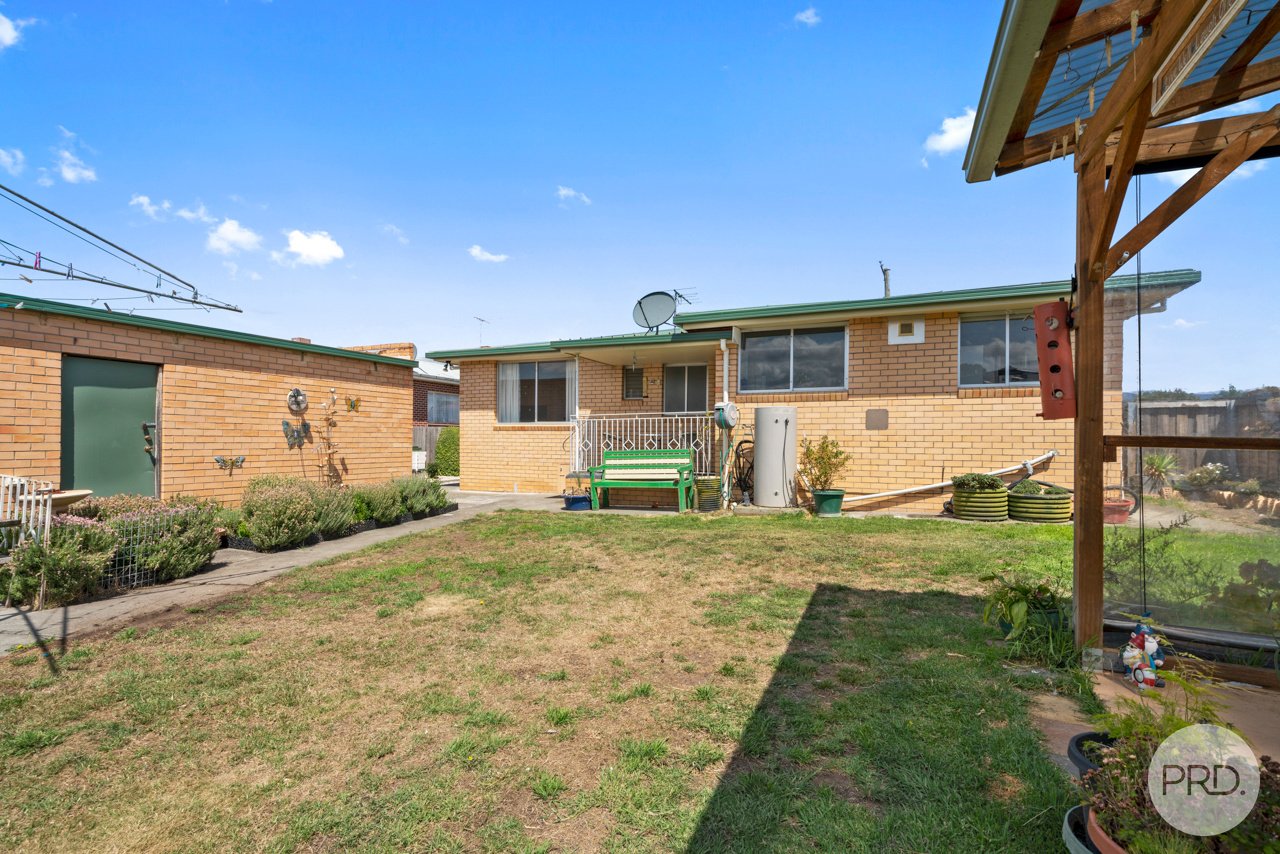 44 Andrew Street BRIGHTON 12