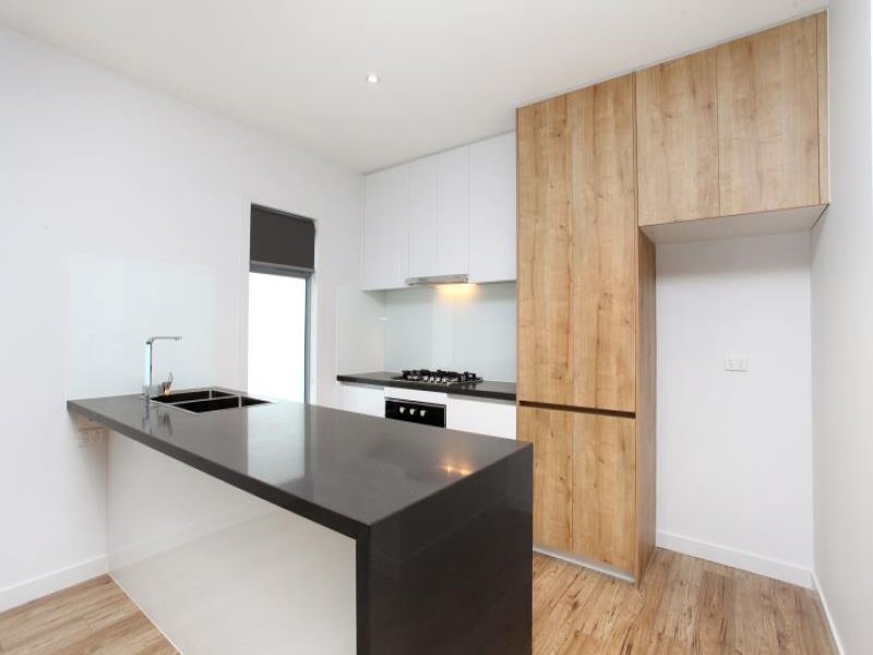 Gallery: 44 B Roberts Street