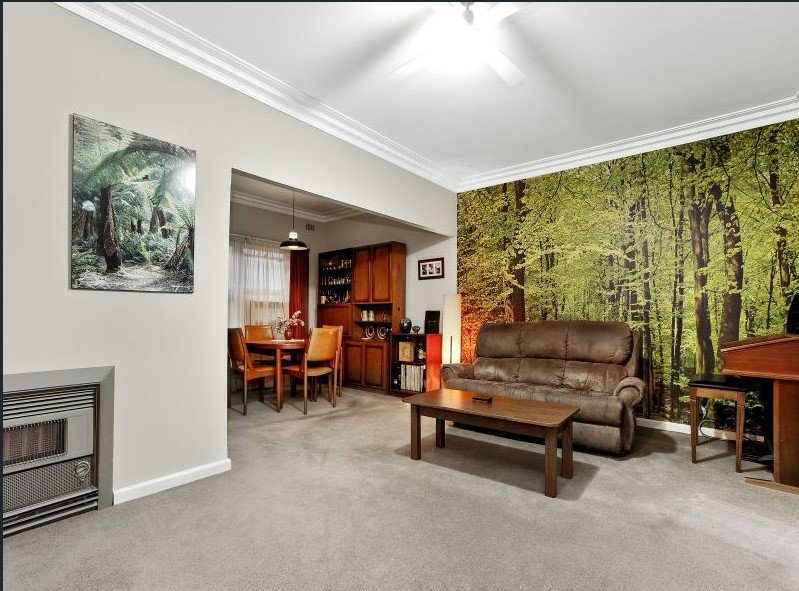 Gallery: 44 Baily Street