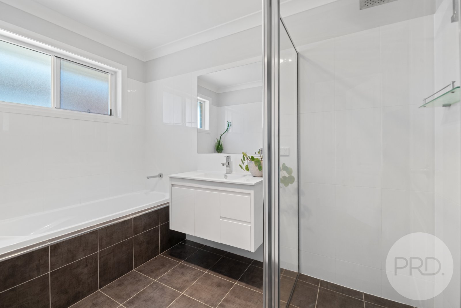 44 Balala Crescent BOURKELANDS 12