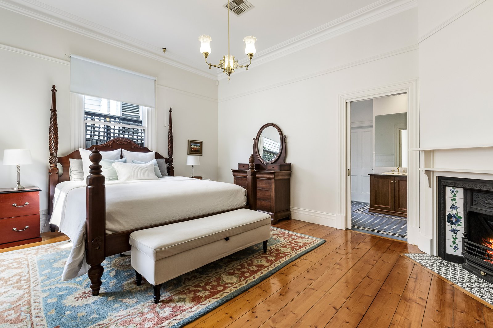Gallery: 44 Bamfield Street