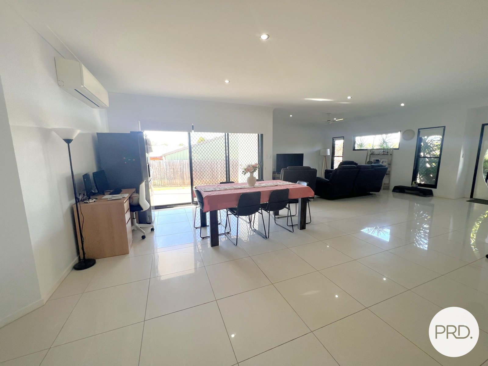 44 Bauhinia Street BOYNE ISLAND 8