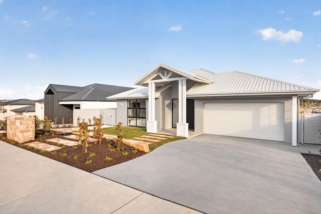 44 Birchfield Drive BUNGENDORE 28