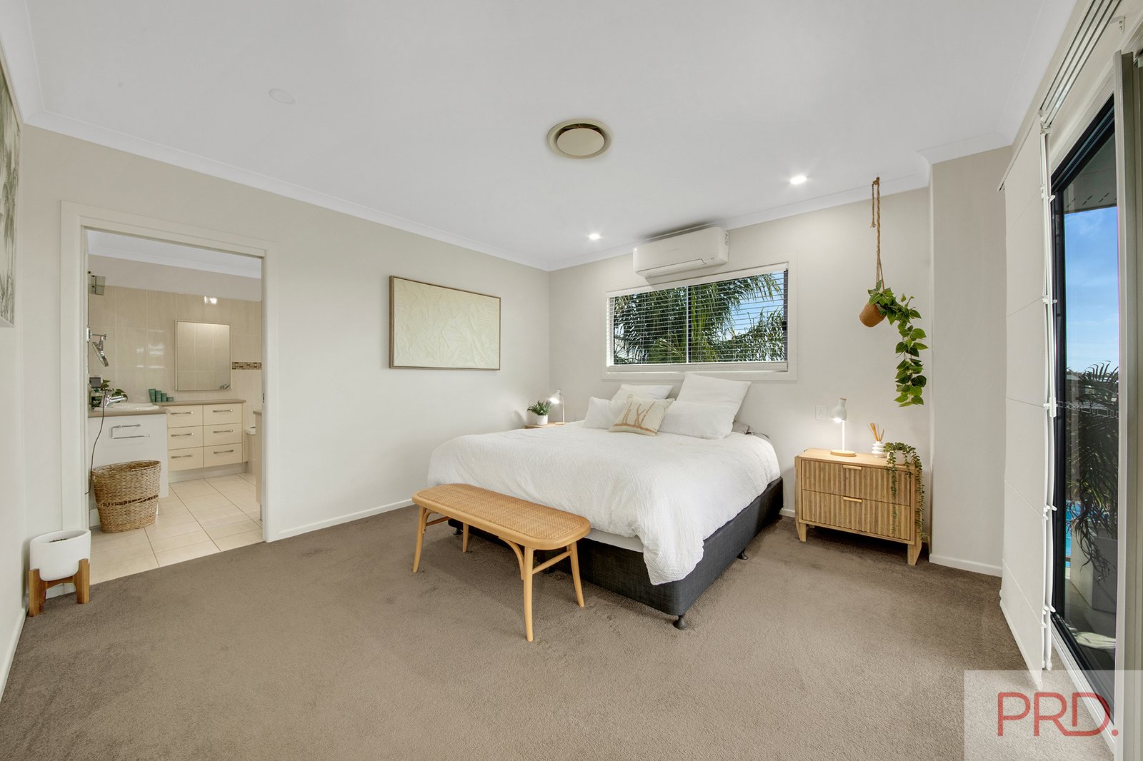 44 Booth Avenue TANNUM SANDS 10